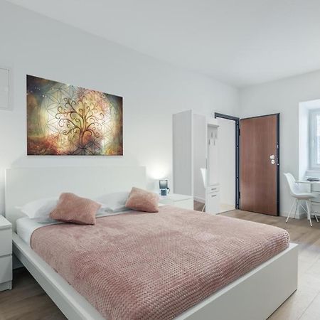 Apartment Klara Free Parking, Center Pula Exterior photo