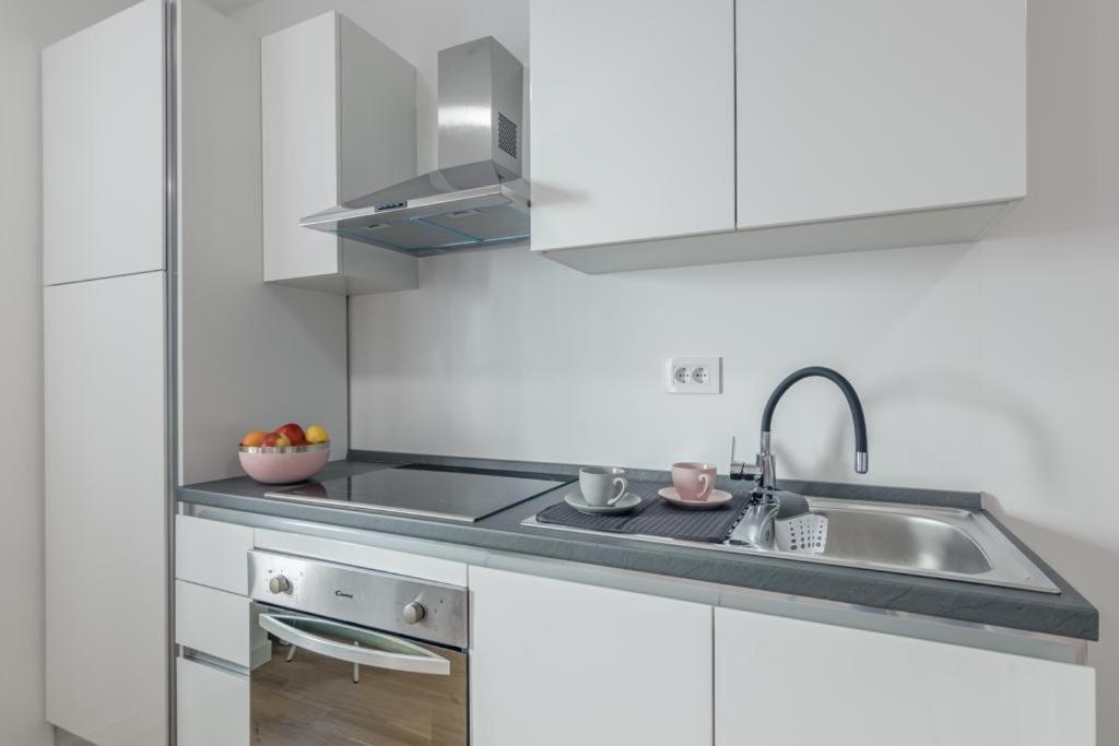 Apartment Klara Free Parking, Center Pula Exterior photo